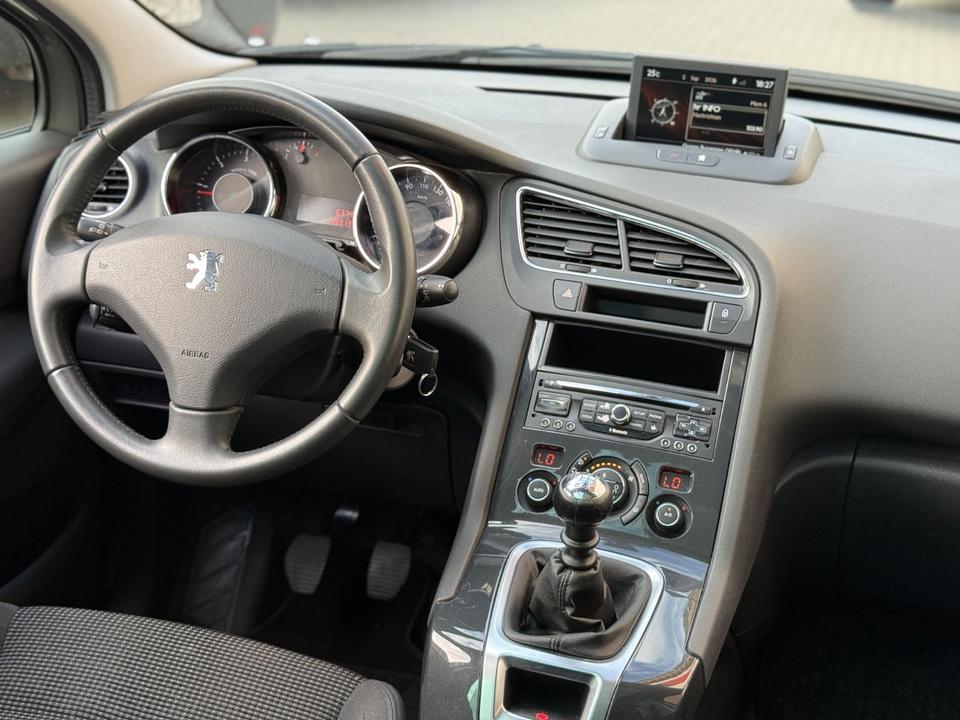 Peugeot 5008 2013 — photo 7