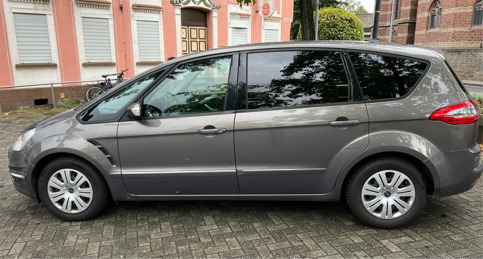 Ford S-Max 2011 — photo 5