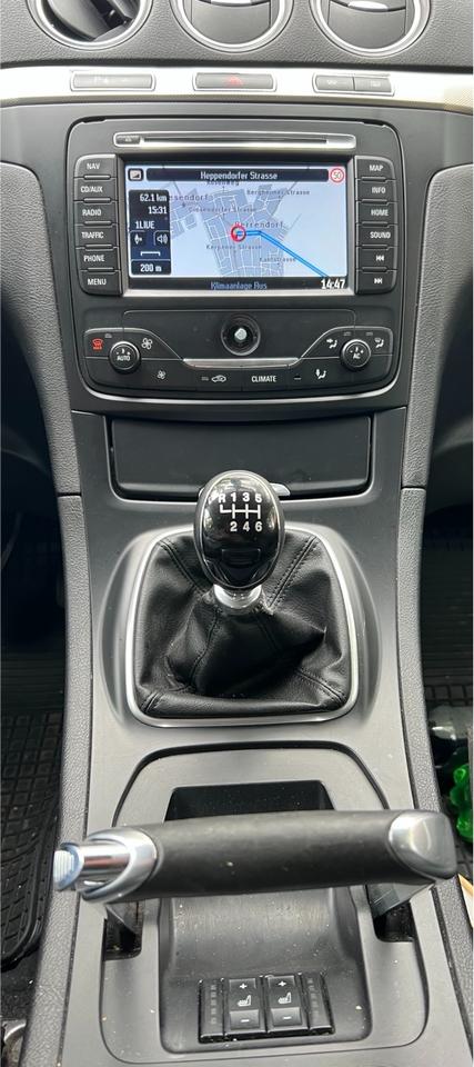 Ford S-Max 2011 — photo 6