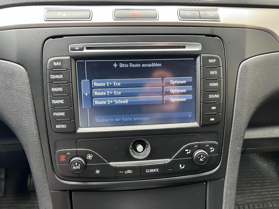 Ford S-Max 2011 — photo 7