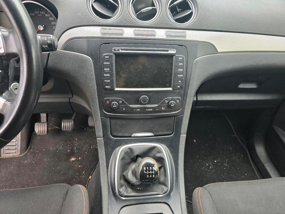 Ford S-Max 2014 — двигун