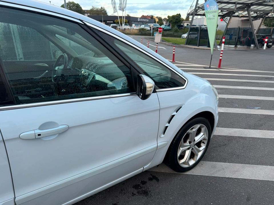 Ford S-Max 2010 — engine