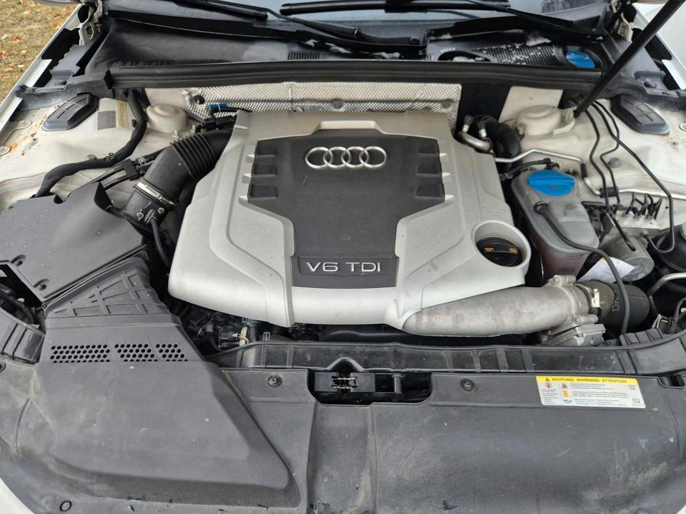 Audi A4 2011 — фото 17