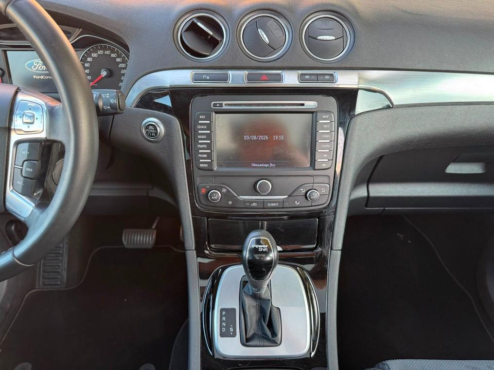 Ford S-Max 2013 — photo 18
