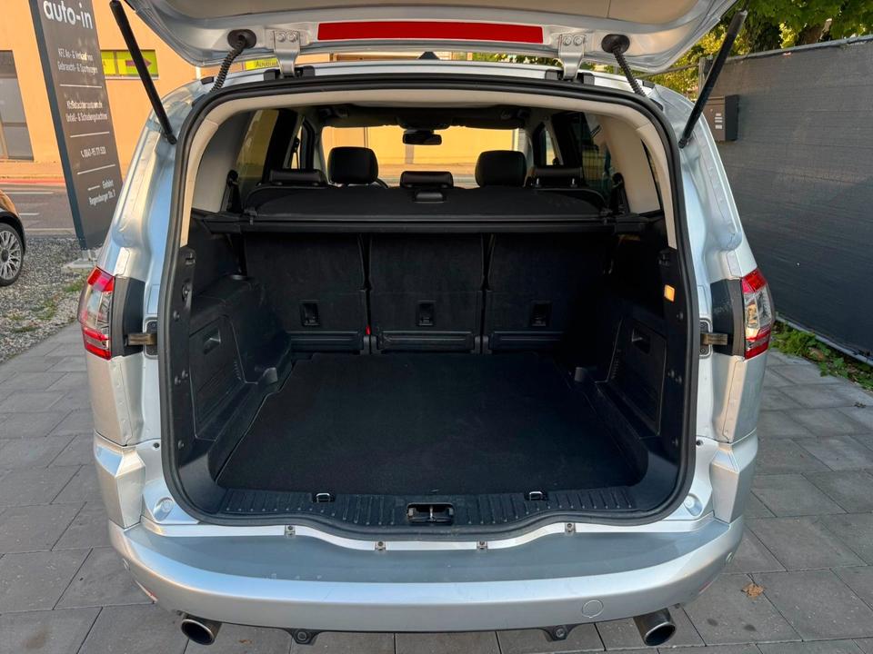 Ford S-Max 2013 — photo 20