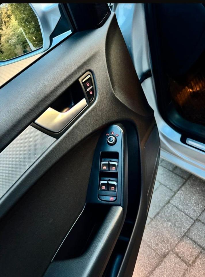 Audi A4 2014 — photo 6