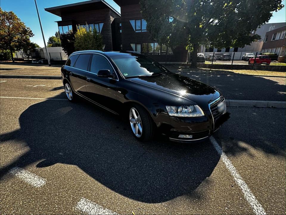 Audi A6 2010 — rear view