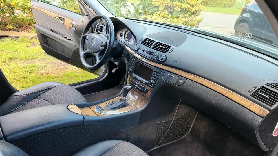 Mercedes Benz Weitere E-Klasse 2007 — photo 10