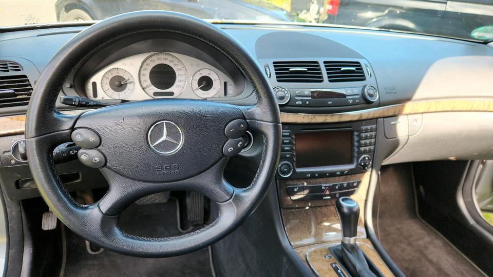 Mercedes Benz Weitere E-Klasse 2007 — photo 12