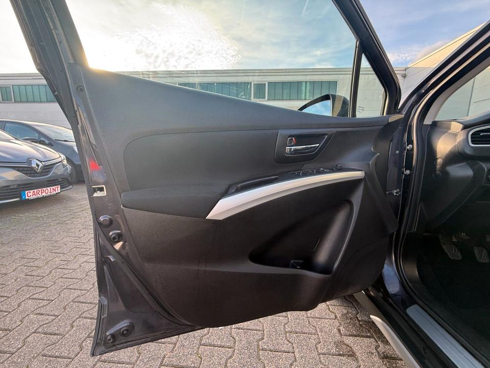 Suzuki SX4 2013 — photo 11
