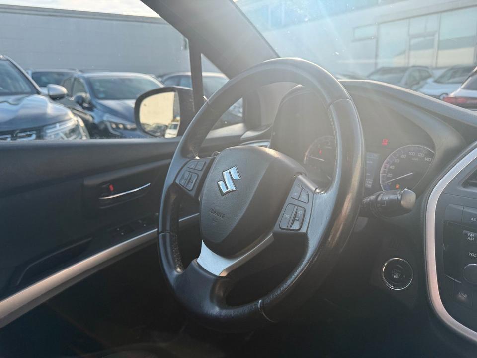 Suzuki SX4 2013 — photo 28