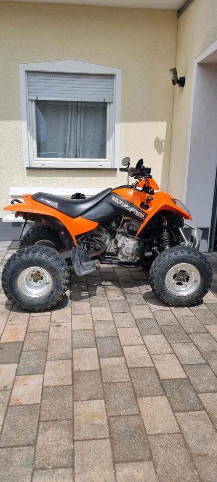 Kymco maxxer 300 Sportquad Atv Offroad Quad 2013 — вигляд ззаду