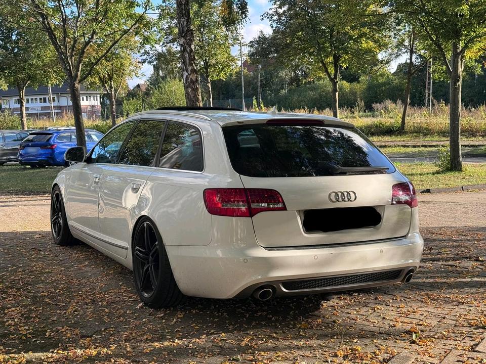 Audi A6 2011 — салон