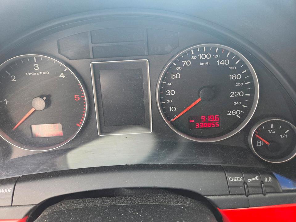 Audi A4 2007 — photo 6