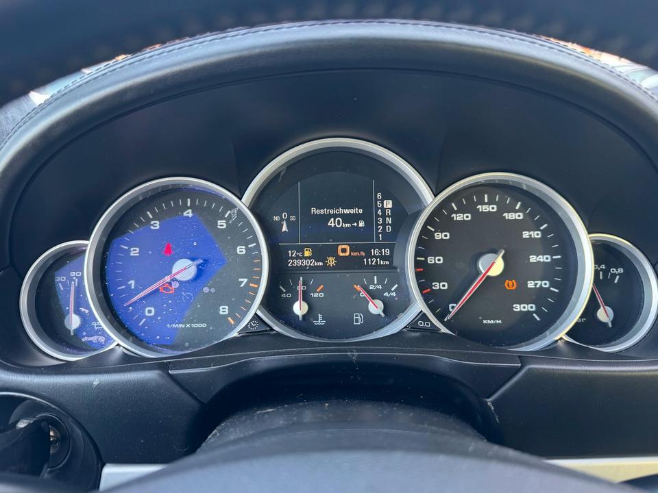 Porsche Cayenne 2007 — photo 12
