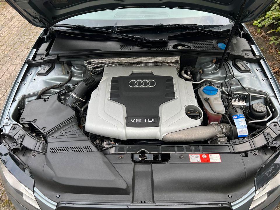 Audi A4 2008 — вигляд ззаду