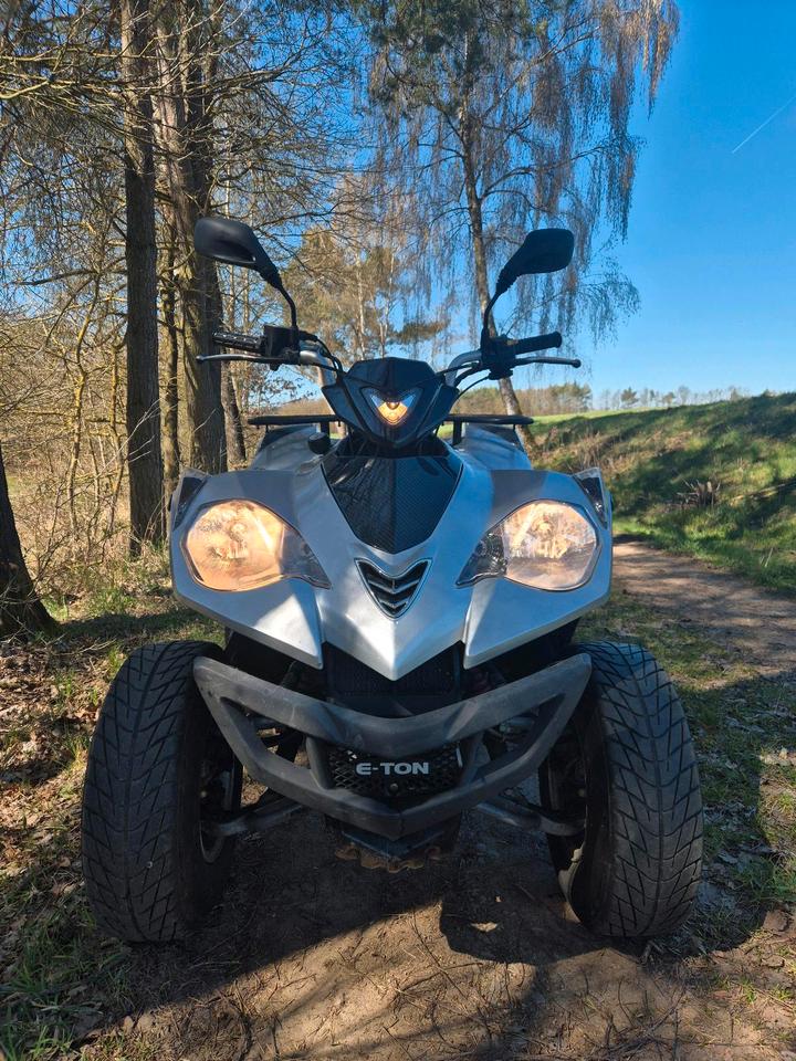 Kymco E-ton Vector Quad 300 MXU ATV tgb cfmoto adly 2012 — interior