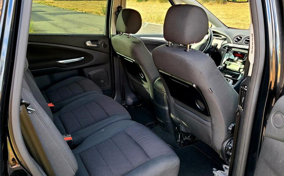 Ford S-Max 2010 — photo 6