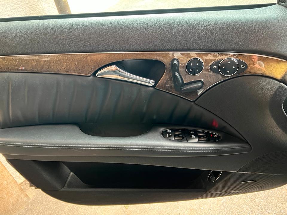Mercedes Benz E 320 2006 — photo 13