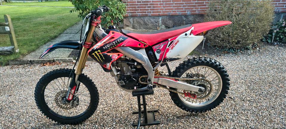 Honda CRF450R Motocross, Supermoto, KTM, Suzuki, Kawasaki, MX 125 2004 — vehicle for AFU Ukraine