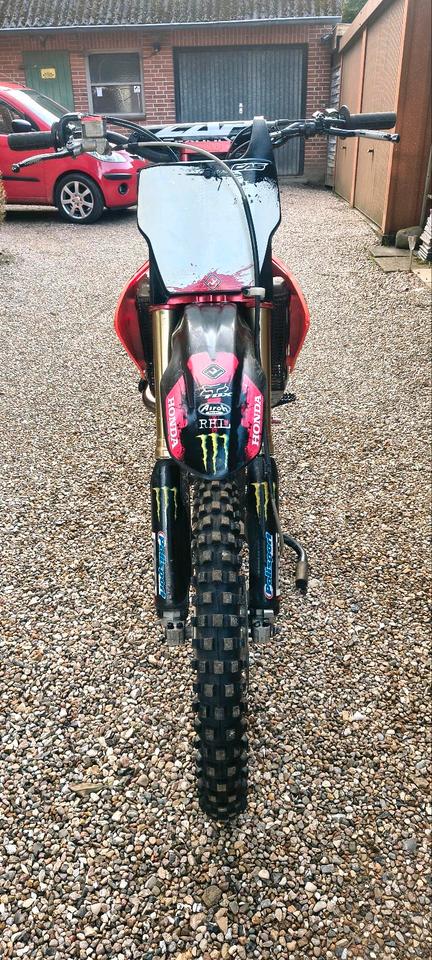 Honda CRF450R Motocross, Supermoto, KTM, Suzuki, Kawasaki, MX 125 2004 — rear view