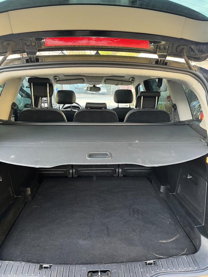 Ford C-Max 2008 — photo 13