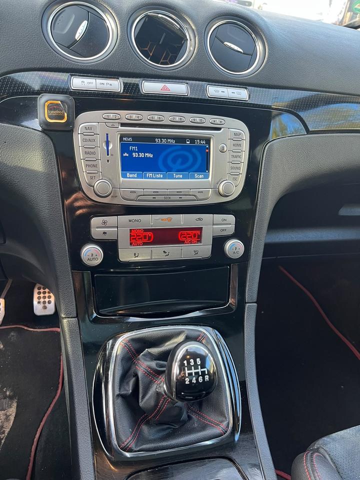 Ford C-Max 2008 — photo 8