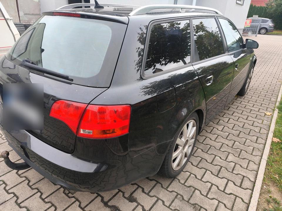 Audi A4 2005 — engine