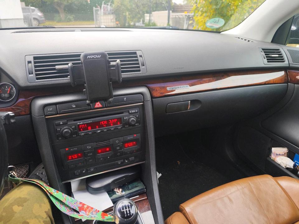 Audi A4 2005 — photo 5