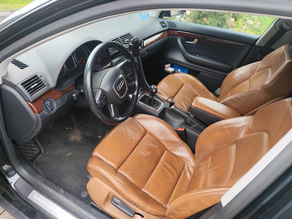 Audi A4 2005 — photo 7