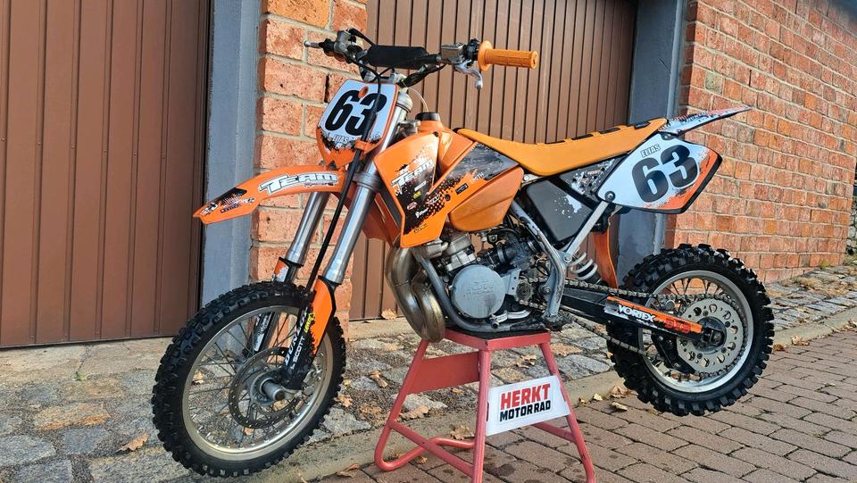 KTM Sx 65 ccm Motocross Yz Tc Tm Rm Kx 2006 — вигляд ззаду