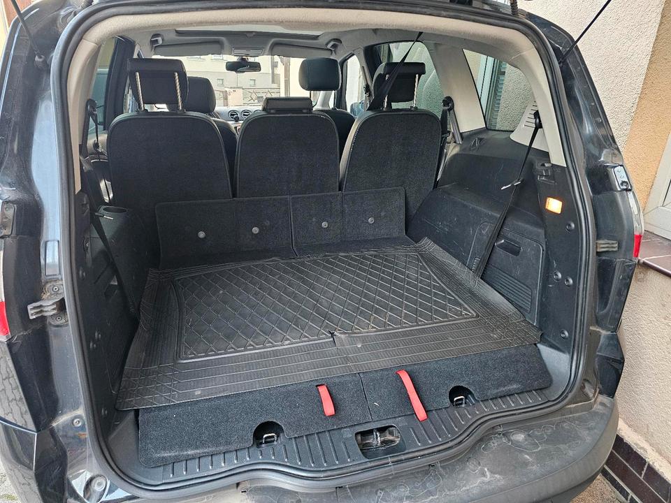 Ford S-Max 2009 — двигун