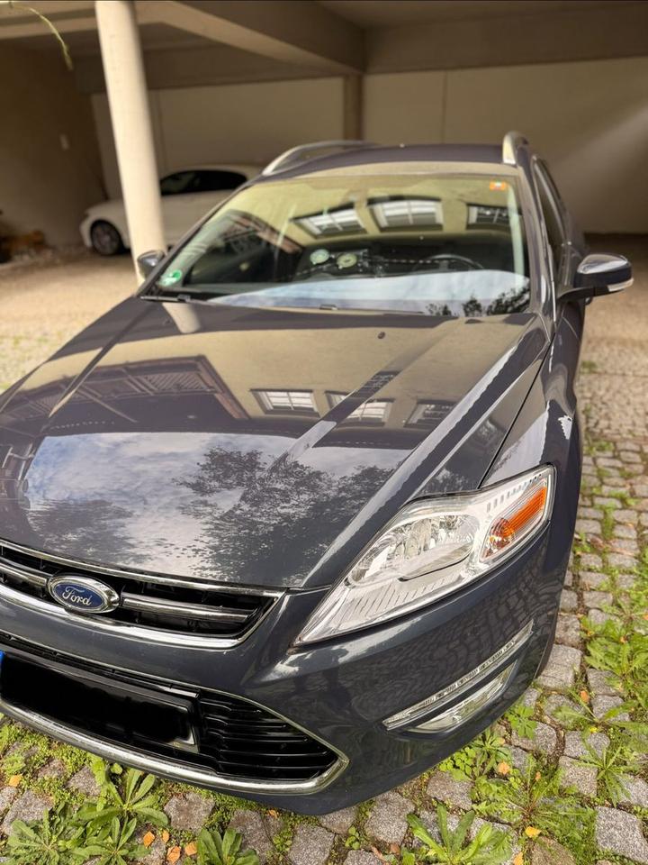 Ford Mondeo 2012 — photo 11