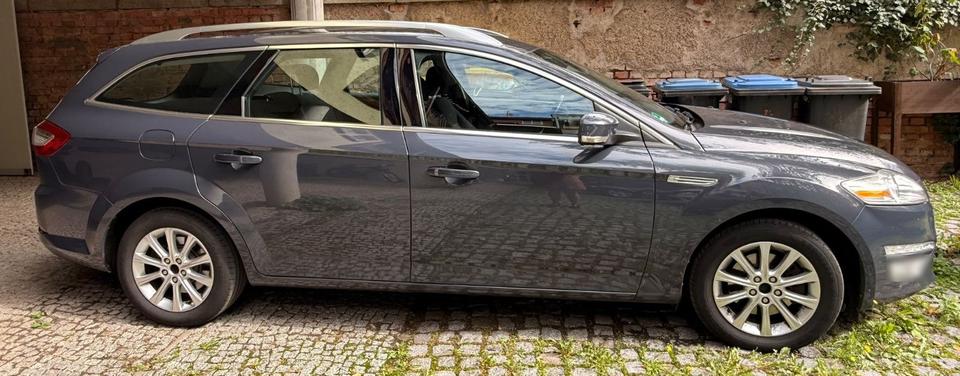Ford Mondeo 2012 — photo 14