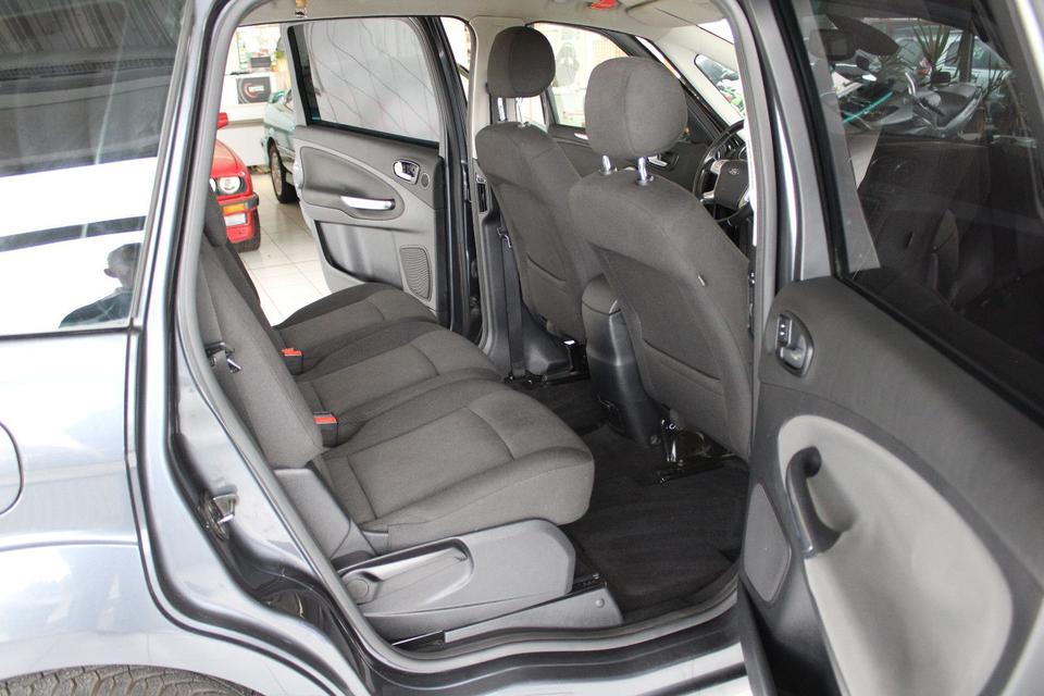 Ford S-Max 2008 — photo 12