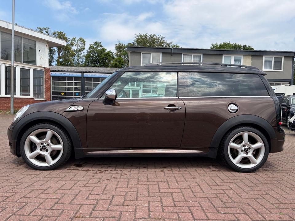 Mini Cooper S Clubman 2010 — interior