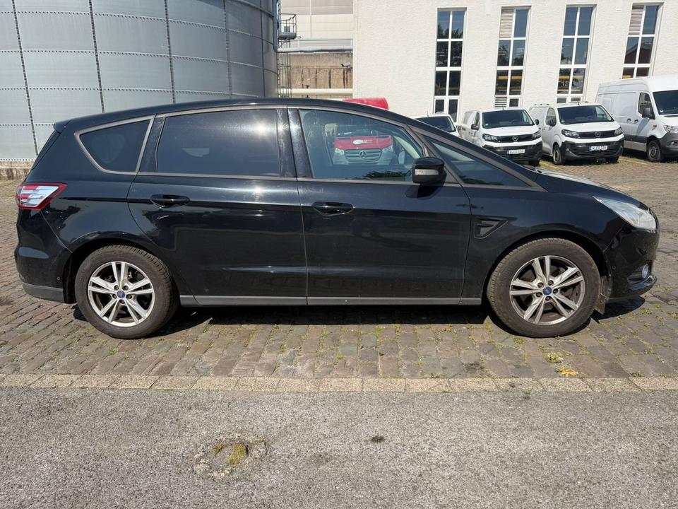 Ford S-Max 2015 — фото 11
