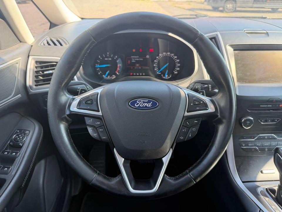 Ford S-Max 2015 — фото 13