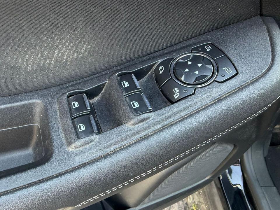 Ford S-Max 2015 — фото 14