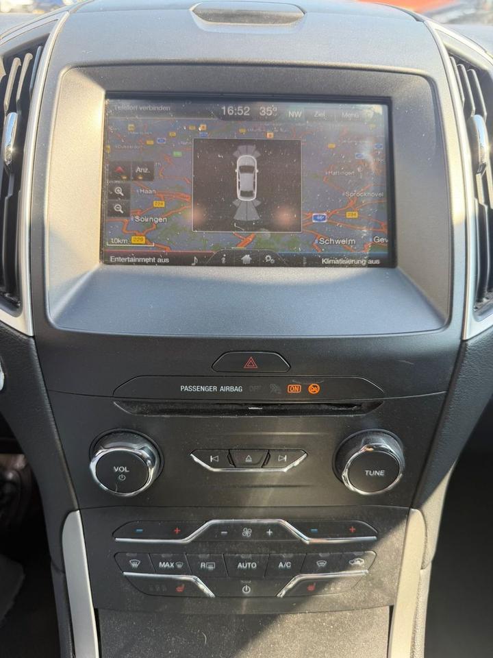 Ford S-Max 2015 — фото 17