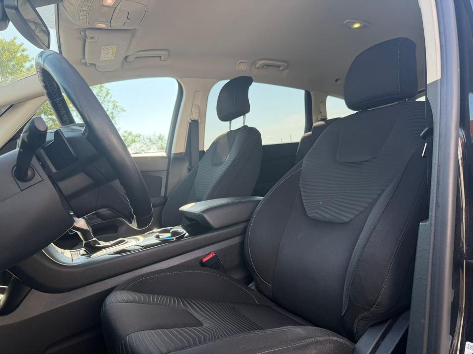 Ford S-Max 2015 — двигун