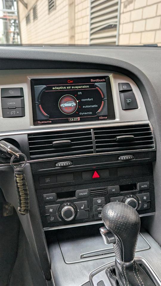 Audi A6 2010 — photo 6