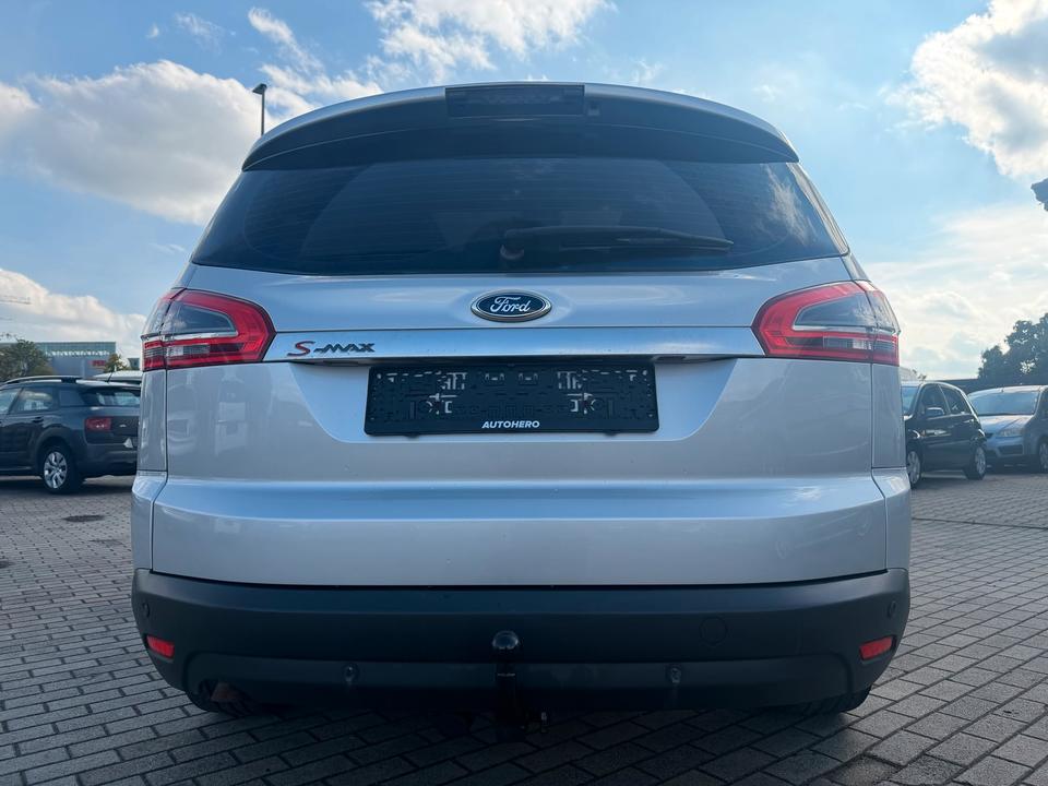 Ford S-Max 2011 — photo 6