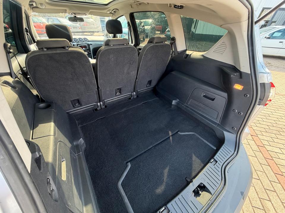 Ford S-Max 2011 — photo 9