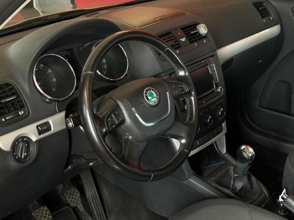 Skoda Yeti 2010 — фото 20