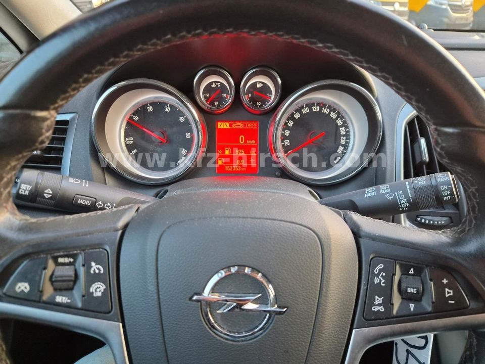 Opel Astra 2014 — photo 13