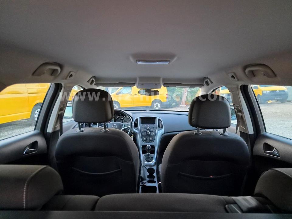Opel Astra 2014 — photo 9