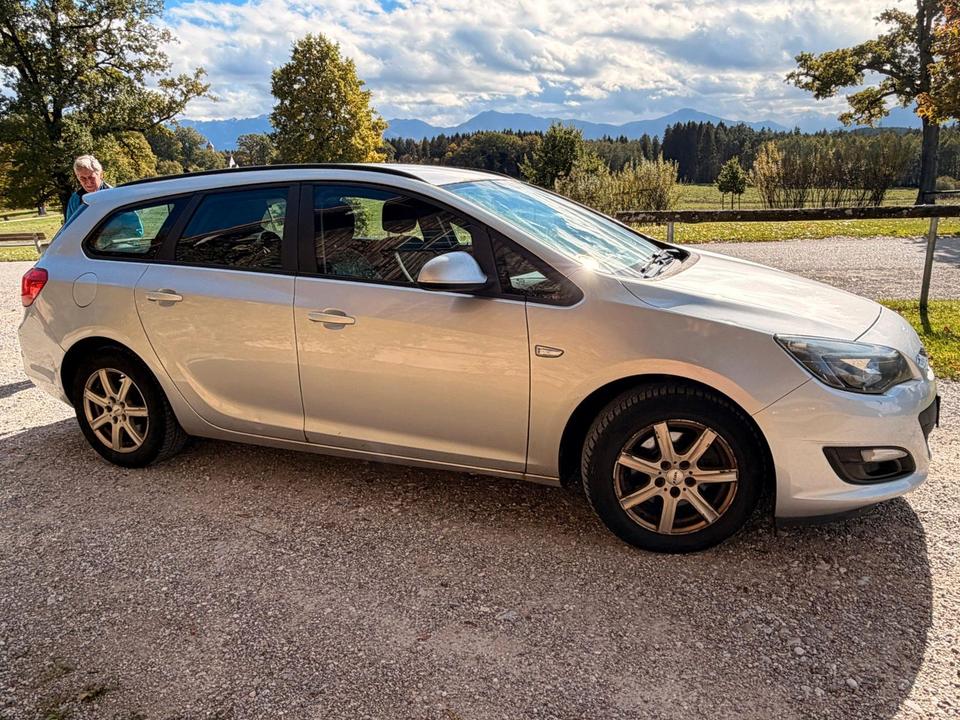 Opel Astra, 2013
