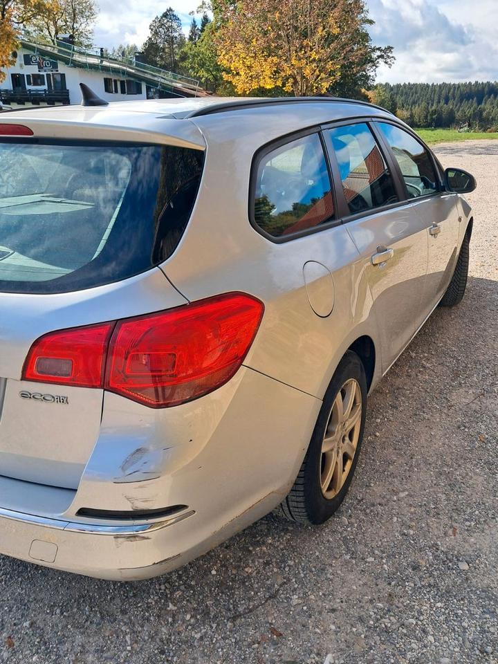 Opel Astra 2013 — photo 6