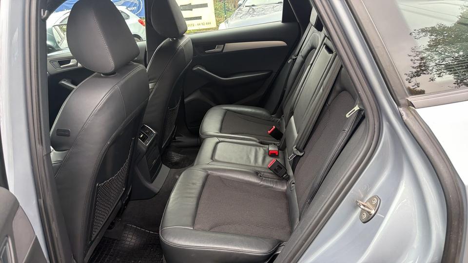 Audi Q5 2010 — photo 16